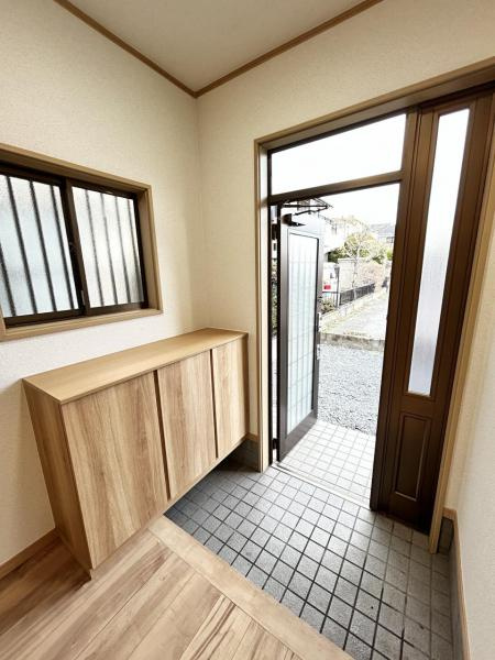 宇都宮市御幸本町　４ＬＤＫ　中古住宅の玄関