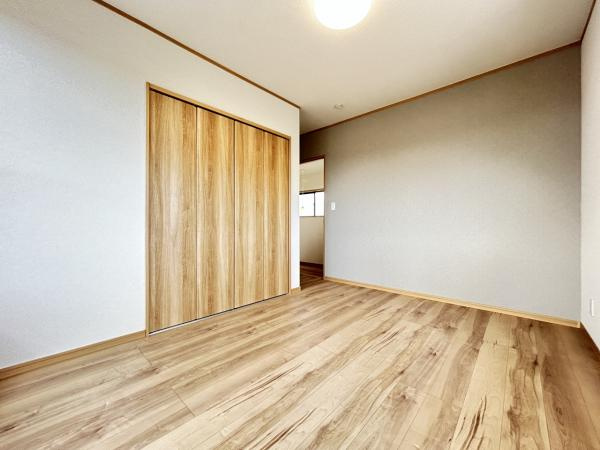 宇都宮市御幸本町　４ＬＤＫ　中古住宅の洋室