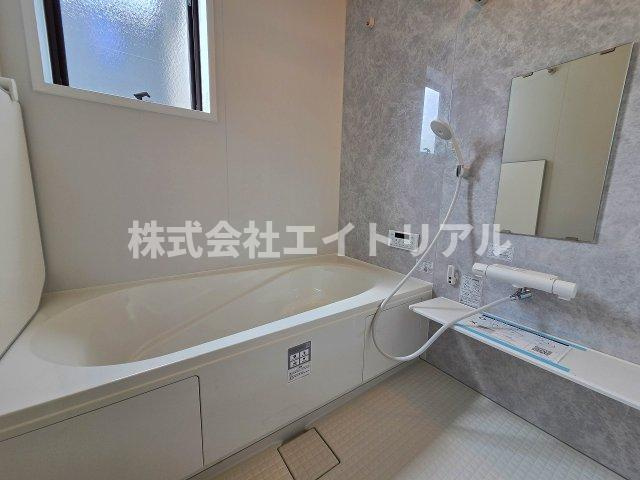 美濃加茂市加茂野町　第5期　新築戸建　全2棟の浴室|1階