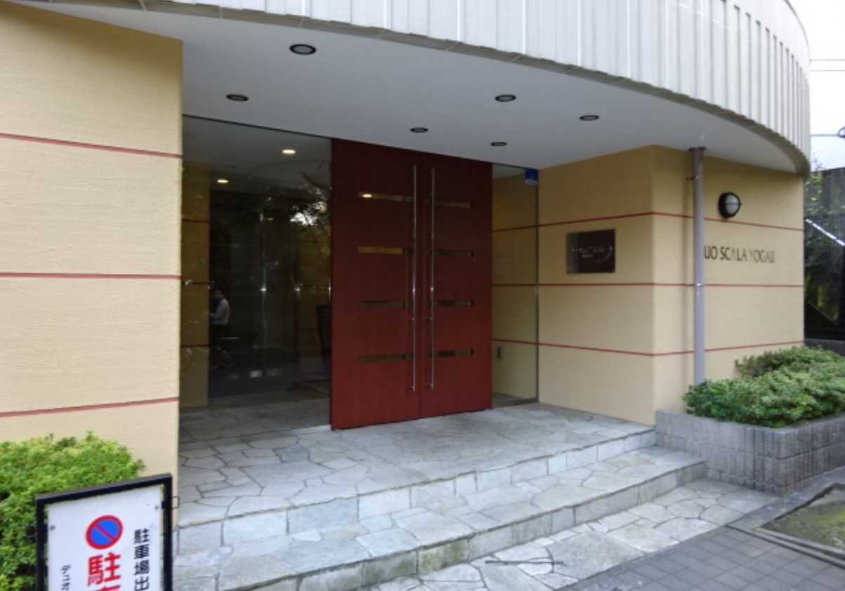 デュオ・スカーラ用賀Ⅱ　分譲賃貸　ネット無料　オートロックのエントランス