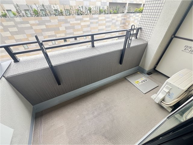 プレミスト西宮北口のバルコニー