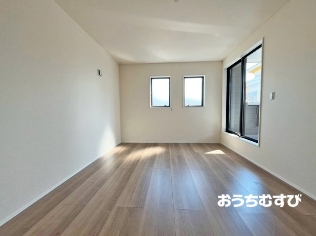 小牧市久保一色南(全5棟)の洋室