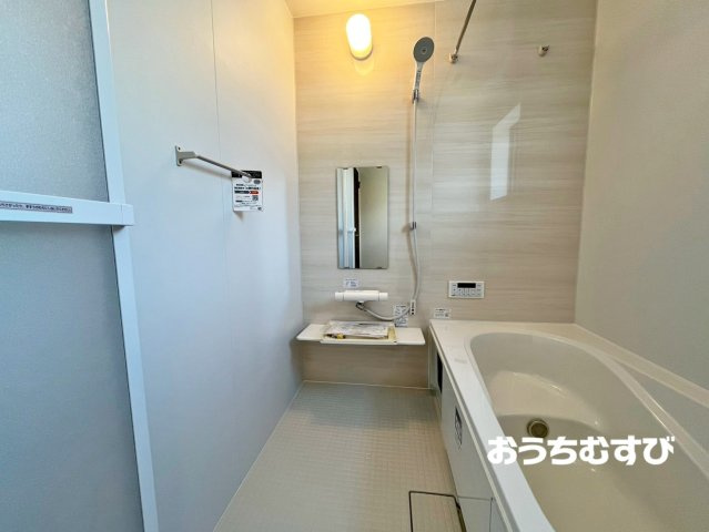 小牧市久保一色南(全5棟)の浴室