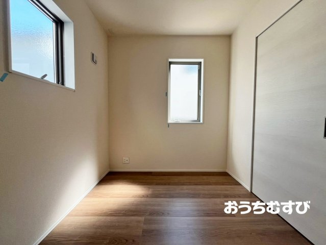 小牧市久保一色南(全5棟)の洋室