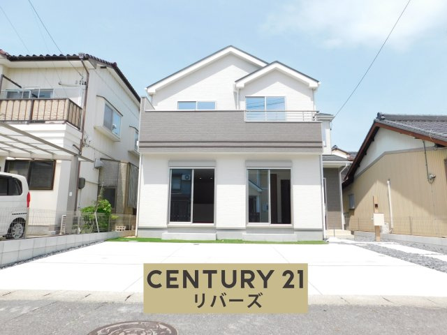 愛西市西保町西川原の新築一戸建の外観|☆限定１棟☆　新価格！！いつでも見学出来ます♪（お問合せ当日、平日、水曜、夜間でもＯＫ）　南向き、陽当たり良好！　敷地４６．３６坪　駐車並列４台ＯＫ　長期優良住宅！　全室南向き♪　人工芝の庭スペース♪