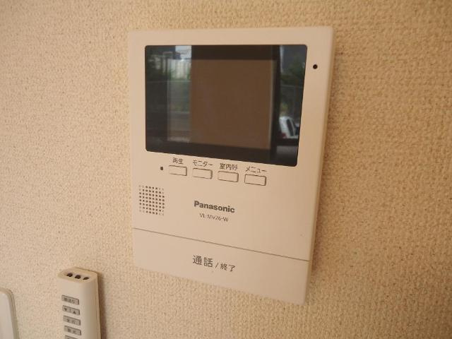 プラッツ・ユーⅥの内装|カメラ付インターホン