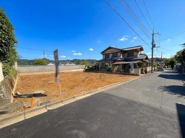【前面道路含む現地写真】 | 川西市鶯台1丁目　B号地
