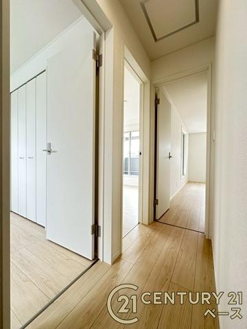 クレイドルガーデン今泉 ／新築一戸建の内装|■現地撮影写真■こちらは２階廊下部分です！