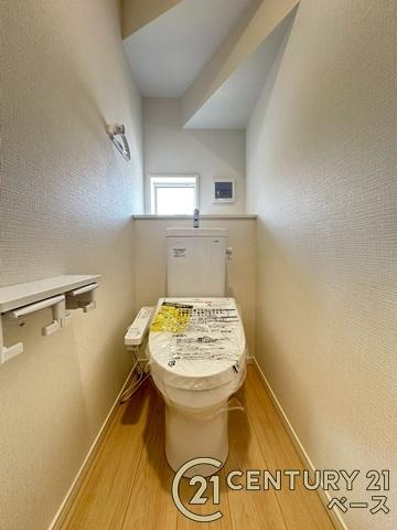 クレイドルガーデン今泉 ／新築一戸建のトイレ|■現地撮影写真■１・２階ともに清潔感ある綺麗なお手洗を完備！
