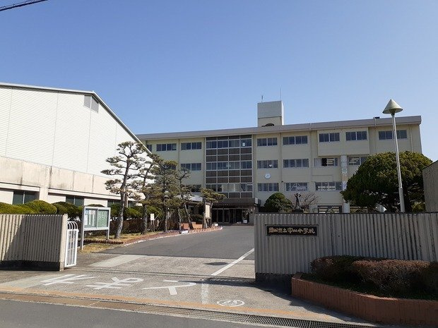 グラシアスの周辺|岡山市立中山小学校まで900m