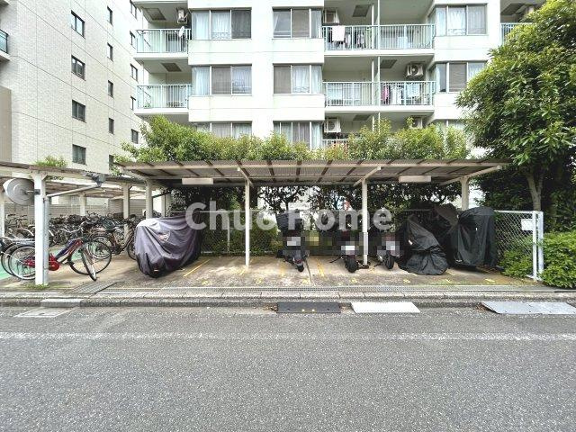 グリーンパーク東砂の駐車場|【バイク置場】最新の空き状況や費用などの詳細は担当スタッフまでお問い合わせください。