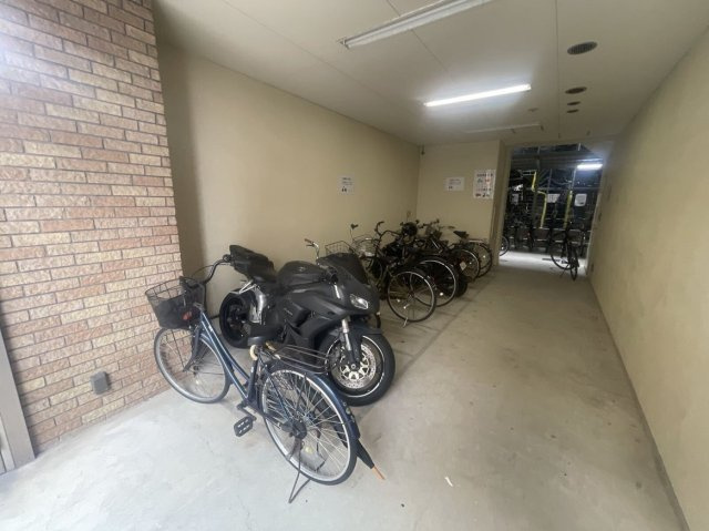 レオパレスＲＥＺＯＮ中百舌鳥のその他