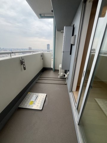 ブランズタワー南千住のバルコニー