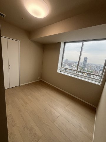 ブランズタワー南千住の洋室