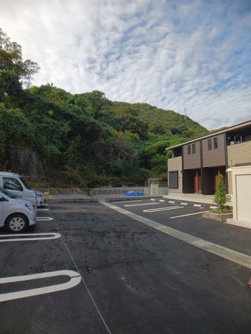 サニーハウスの駐車場|駐車場に車を止められます