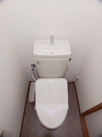 エルディム平田のトイレ|コンパクトで使いやすいトイレです