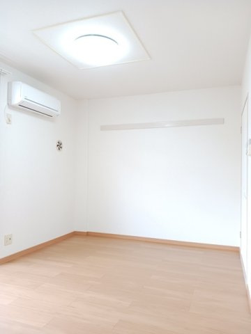 ニューシティ西川の居間・リビング|ゆったりとした居間です