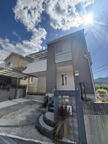 【中古戸建て】大津市国分2丁目の外観|落ち着いた雰囲気の外観です