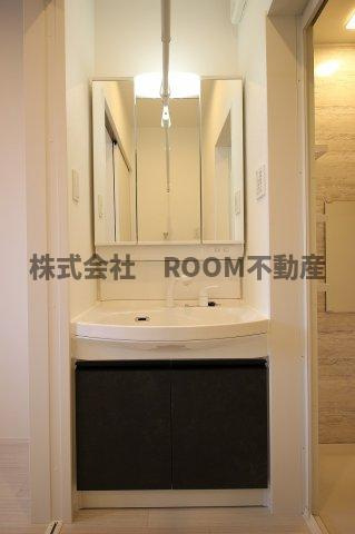 CASTELLO　Dの独立洗面台|独立洗面台、朝の身支度には欠かせません