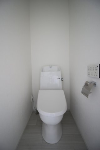 CASTELLO　Dのトイレ|コンパクトで使いやすいトイレです