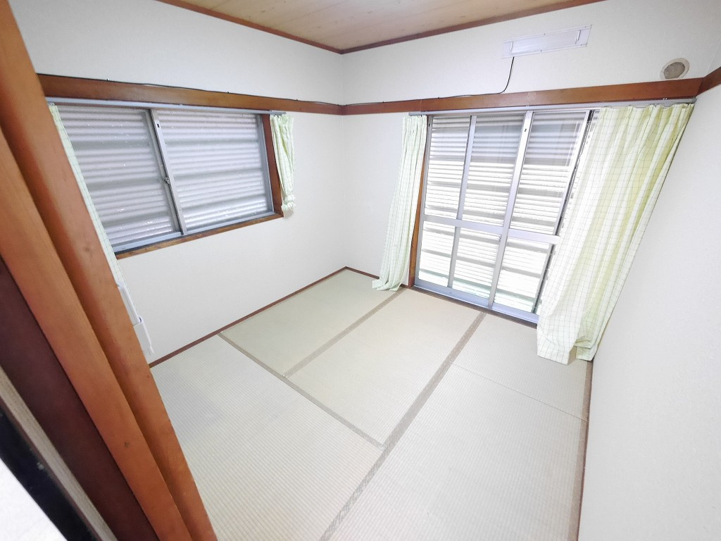 伊川谷町潤和戸建の和室