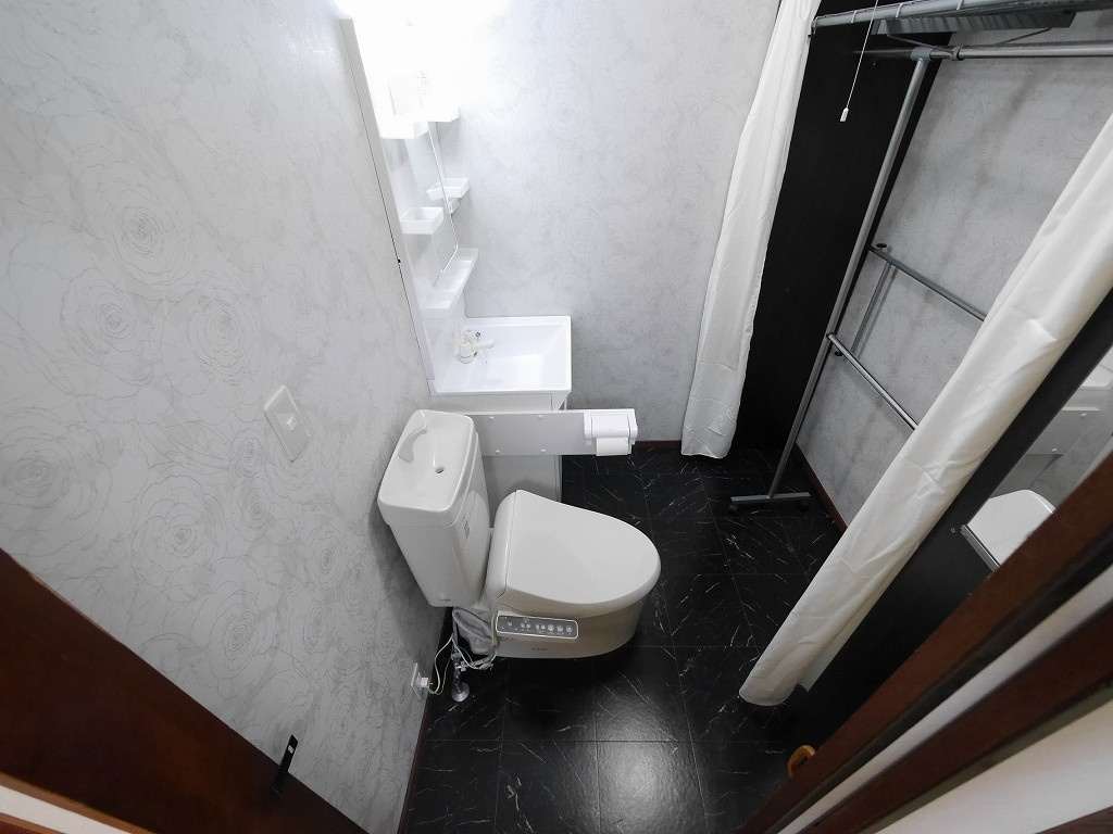 伊川谷町潤和戸建のトイレ