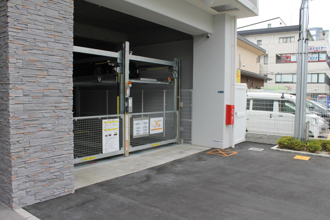 【駐車場】エムコート江坂