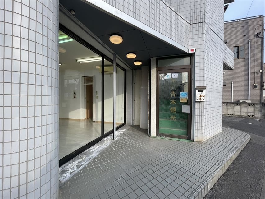 グリーンビレッジ青木Ⅰ店舗の外観