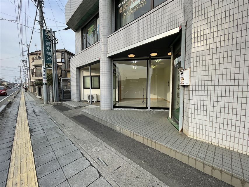 グリーンビレッジ青木Ⅰ店舗の外観