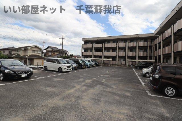 フォンティーヌ国分寺台の駐車場|駐車場完備です