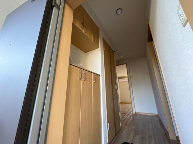 花心の内装|下駄箱