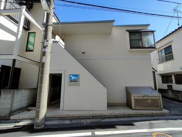 ホワイトハウス金町の外観