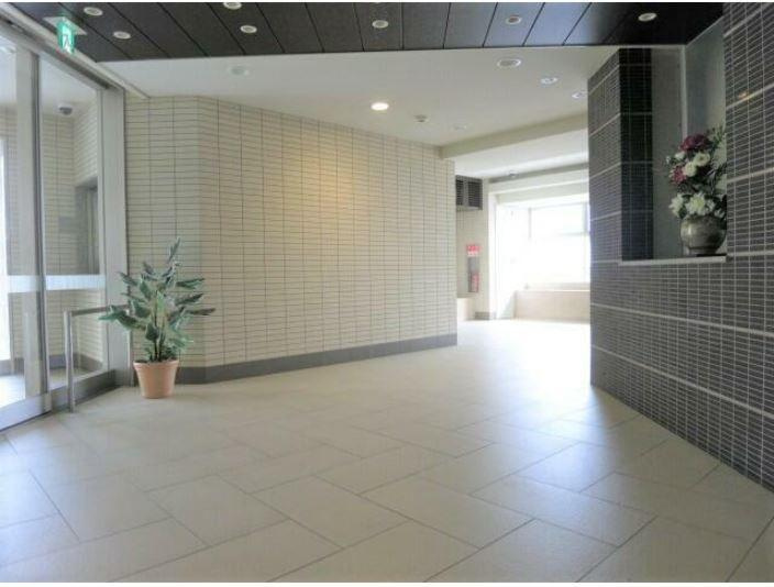 サンメゾン枚方朝日丘ELDOのロビー|■物件内覧・資金計画相談・住宅ローン相談、リフォーム相談、お問合せ受付中■
※当日・翌日のご内覧、ご相談はお電話でのお問合せがスムーズです！