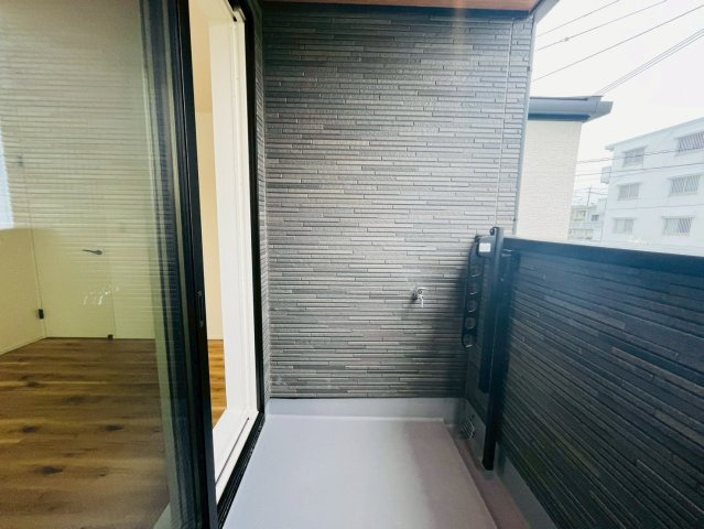 ♪沖縄市登川-5号棟（全5邸）のバルコニー