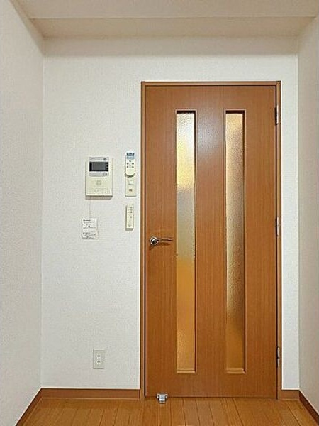 アールズタワー池下西の洋室