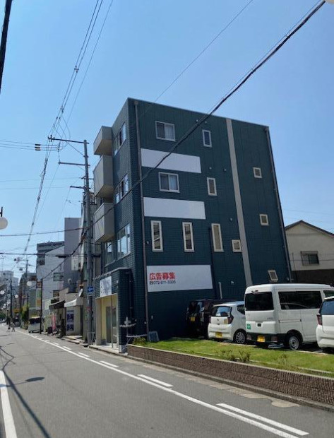 大阪府寝屋川市八坂町1棟売りビル「令和2年築」　LOHASﾋﾞﾙ　の外観