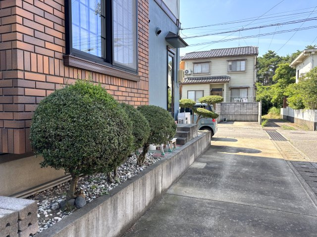 新潟市北区木崎の駐車場