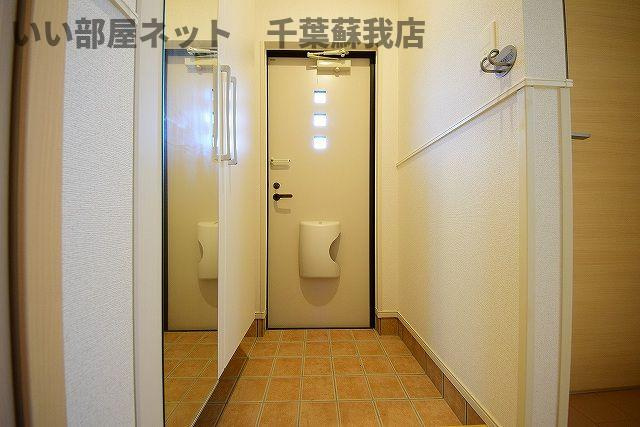 ジーナル１の玄関|ゆったりとした玄関です