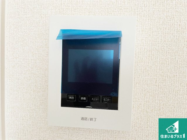 姫路市東山　第4期　新築一戸建ての防犯設備|カラーモニターインターホン！声だけでなく来訪者の姿や顔がモニターで確認できるので、小さなお子様がいらっしゃるご家庭でも安心できます！