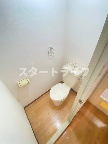 大阪市淀川区東三国３丁目の賃貸マンションのトイレ