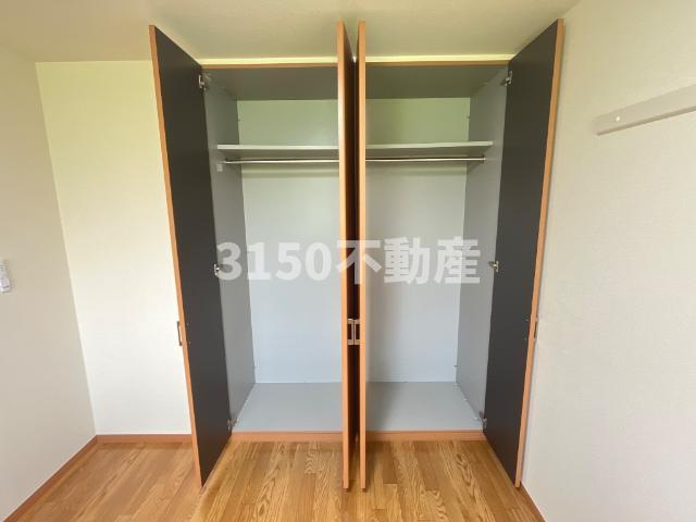 ヴィラ　フローレンスの収納|北西洋室クローゼット