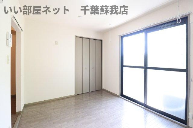 サニーハウスＳの寝室|使い勝手のいい寝室です
