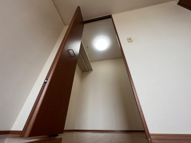 【内装】 | アルフェッカB