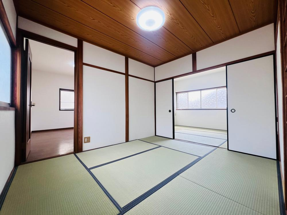 宮之下町　中古一戸建ての寝室|２階和室
■物件内覧・資金計画相談・住宅ローン相談、リフォーム相談、お問合せ受付中■
※当日・翌日のご内覧、ご相談はお電話でのお問合せがスムーズです！