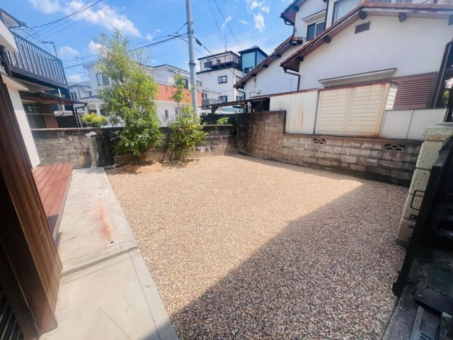 宮之下町　中古一戸建ての庭|南庭
■物件内覧・資金計画相談・住宅ローン相談、リフォーム相談、お問合せ受付中■
※当日・翌日のご内覧、ご相談はお電話でのお問合せがスムーズです！