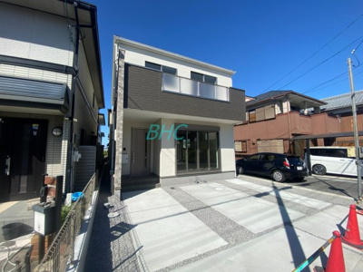 【外観】 | 本堅田２丁目　１期１号地 | その邸が魅せる、気品・上質・重厚感・極細やかさは安らぎと品性を与える特別な空間です。