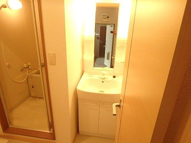 ファミールパピヨンの洗面所