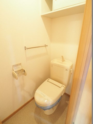 【トイレ】 | サンリット・ヴィラ　Ｂ | 落ち着いた色調のトイレです