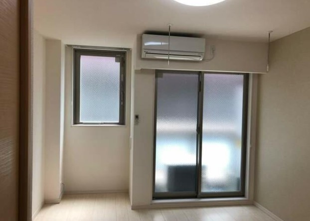 リブリ・NKYの洋室