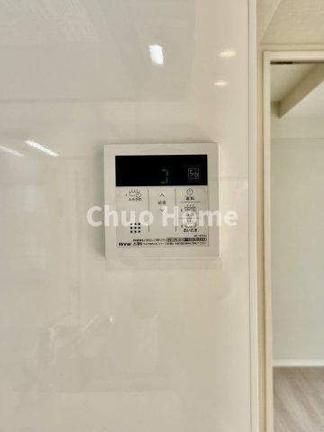 パレトーホー浅草の発電・温水設備|【給湯リモコン】外での一日を忘れさせてくれるオートバス機能でお好みの湯量・温度に調整された浴槽。
